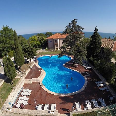Bisser Hotel - Free Parking - Free Pool Access Balčik Exteriér fotografie