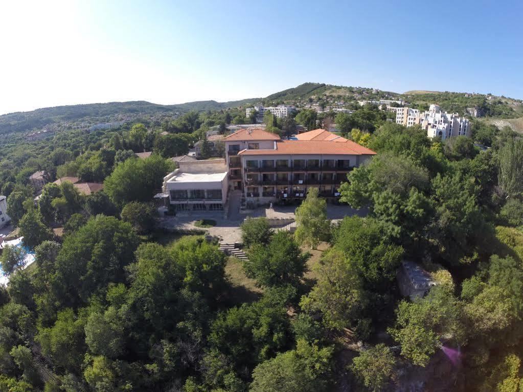 Bisser Hotel - Free Parking - Free Pool Access Balčik Exteriér fotografie